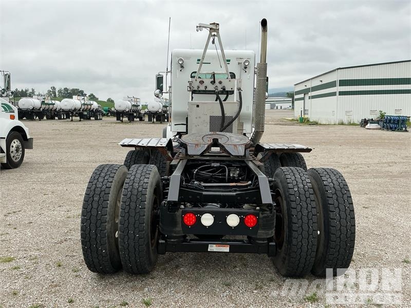 Kenworth T800 Autotractoare