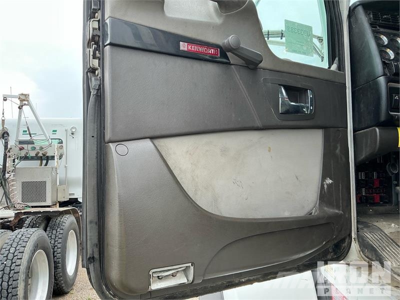 Kenworth T800 Tractor Units