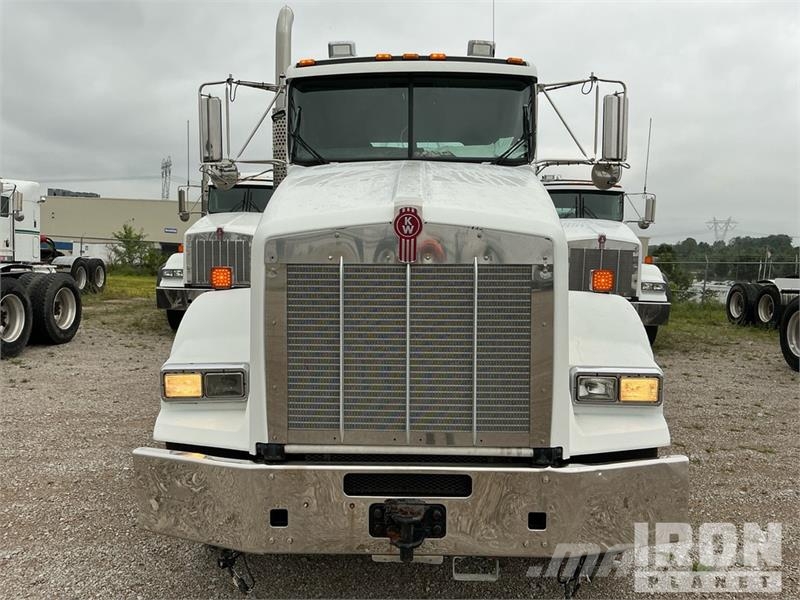 Kenworth T800 Autotractoare
