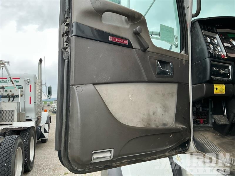 Kenworth T800 Tractor Units