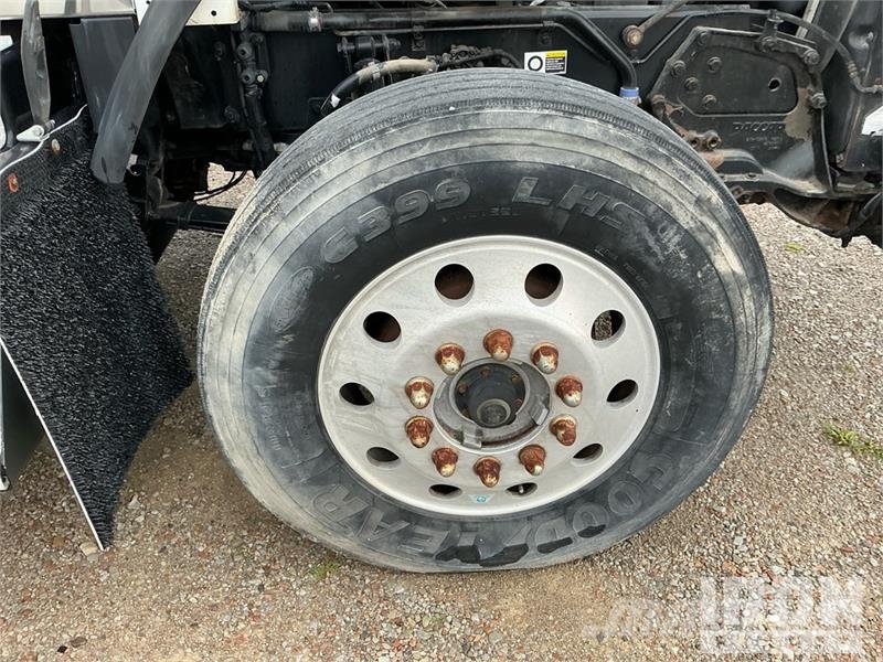 Kenworth T800 Tractor Units