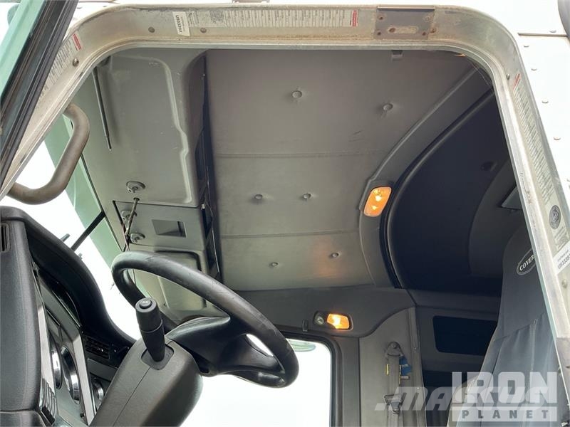 Kenworth T800 Autotractoare