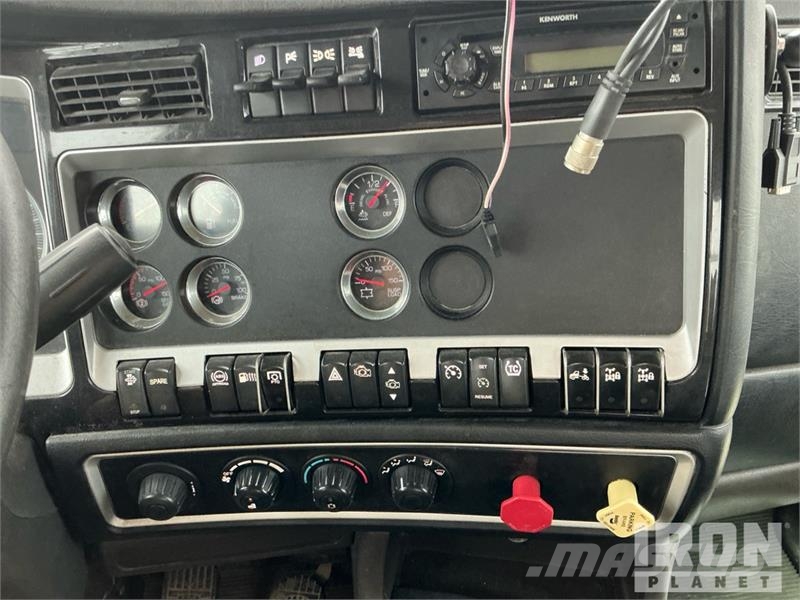 Kenworth T800 Tractor Units