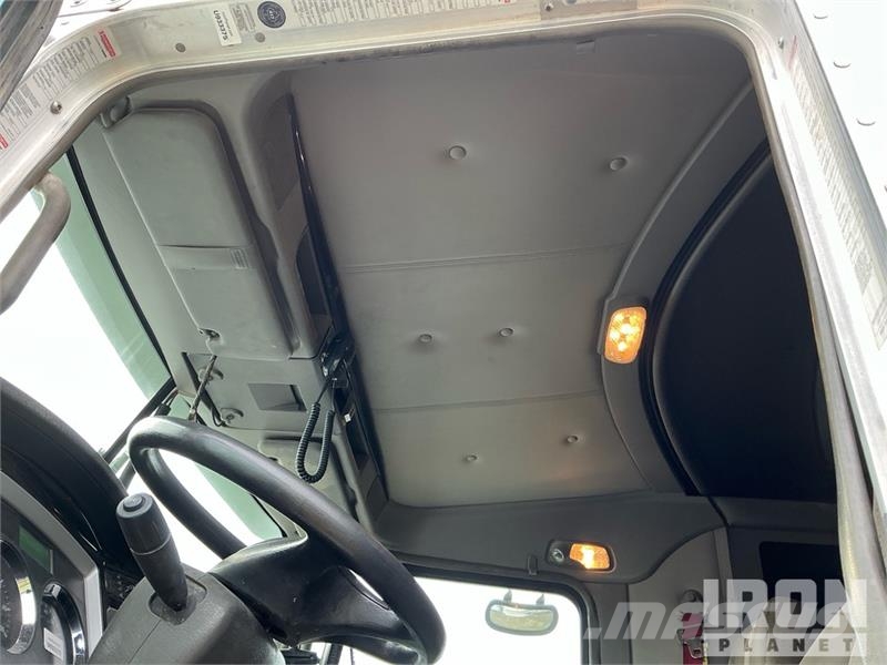 Kenworth T800 Tractor Units
