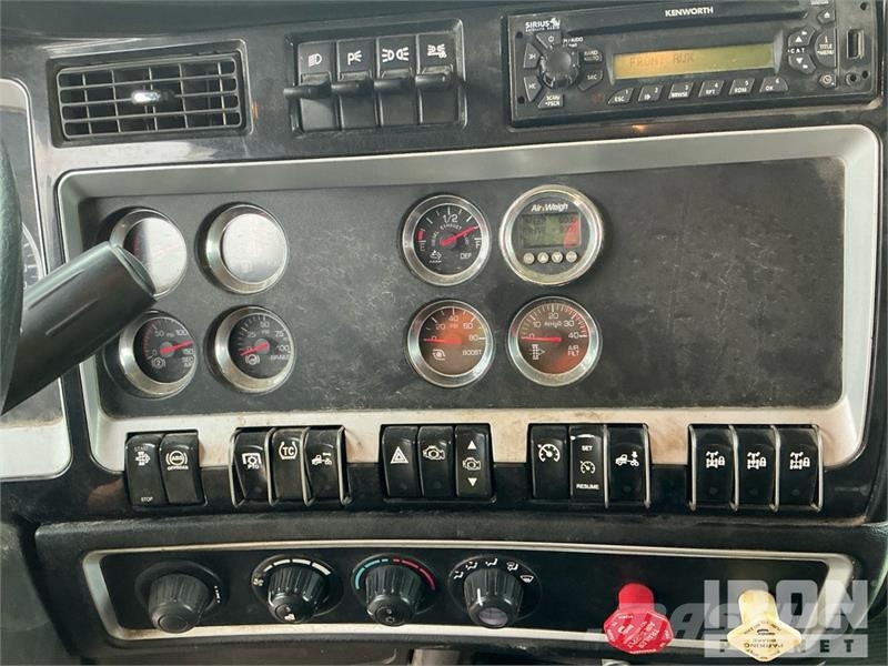 Kenworth T800 Autotractoare