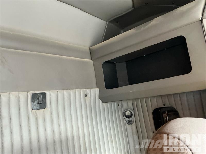 Kenworth T800 Tractor Units