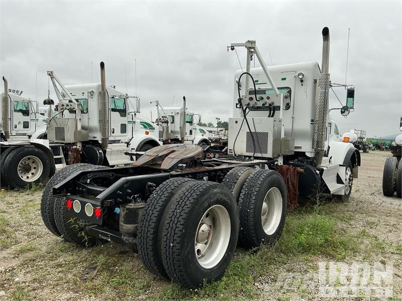 Kenworth T800 Autotractoare