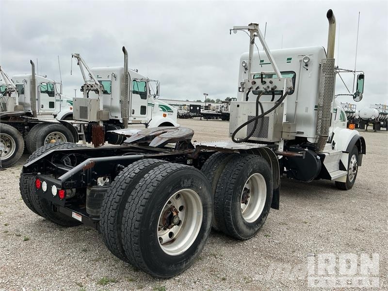 Kenworth T800 Autotractoare