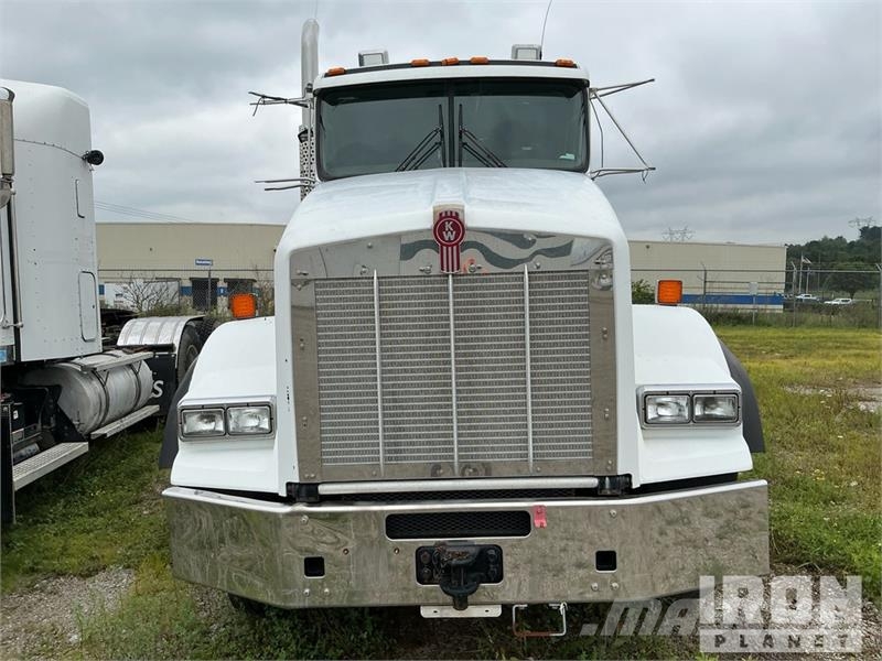 Kenworth T800 Autotractoare