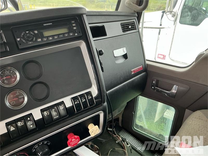 Kenworth T800 Autotractoare