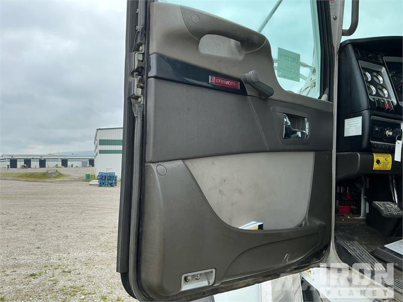 Kenworth T800 Autotractoare