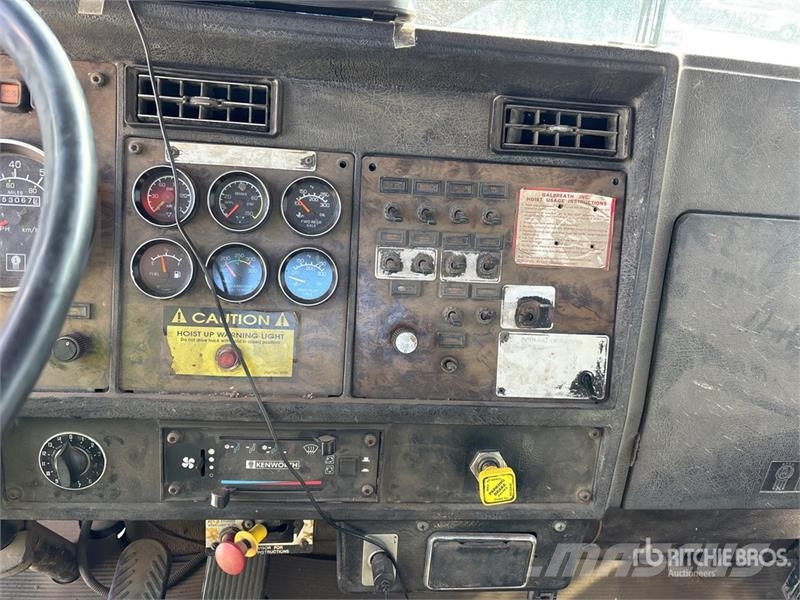 Kenworth T800 Hidraulikus konténerszállító