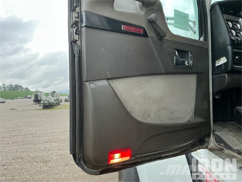 Kenworth T800 Tractor Units