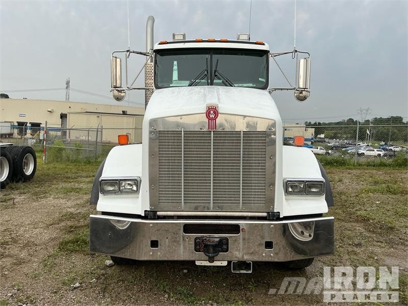 Kenworth T800 Tractor Units