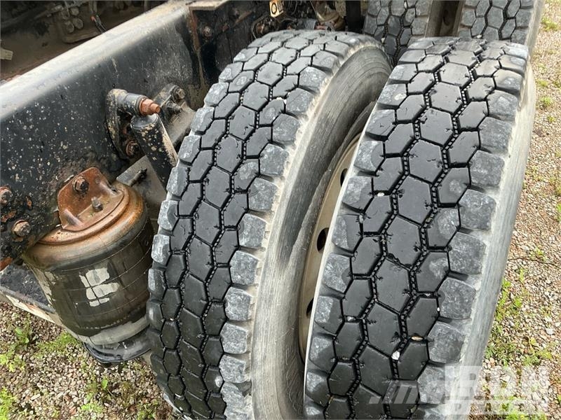 Kenworth T800 Tractor Units