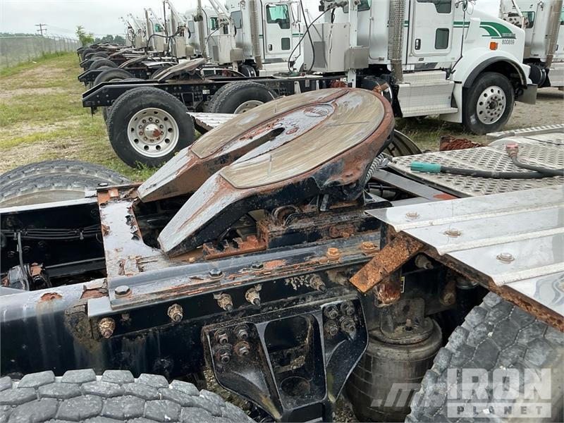 Kenworth T800 Autotractoare