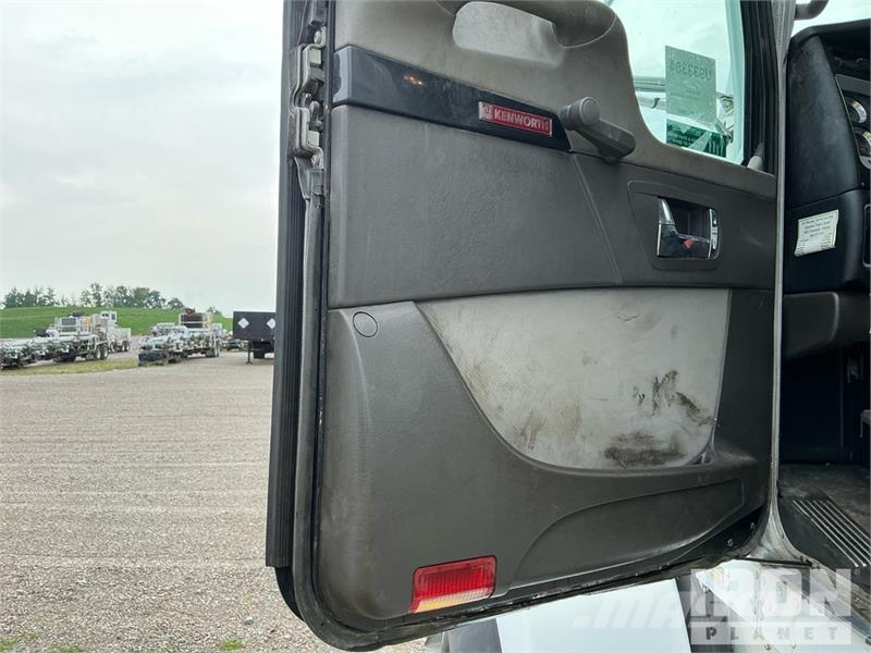 Kenworth T800 Tractor Units