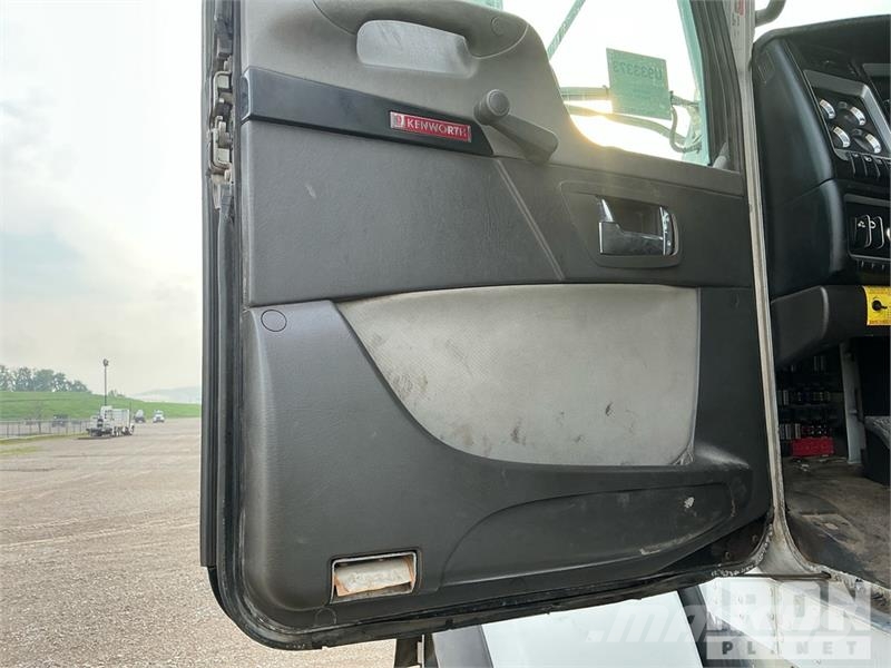 Kenworth T800 Tractor Units