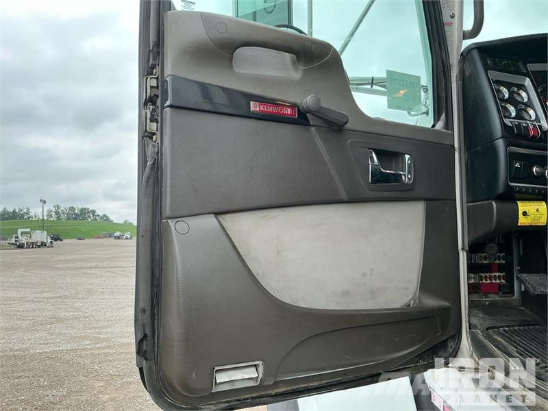 Kenworth T800 Tractor Units