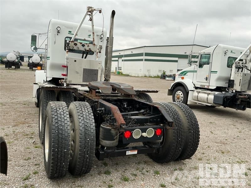 Kenworth T800 Autotractoare