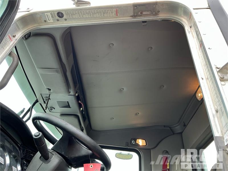 Kenworth T800 Tractor Units