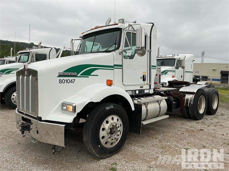 Kenworth T800 Autotractoare