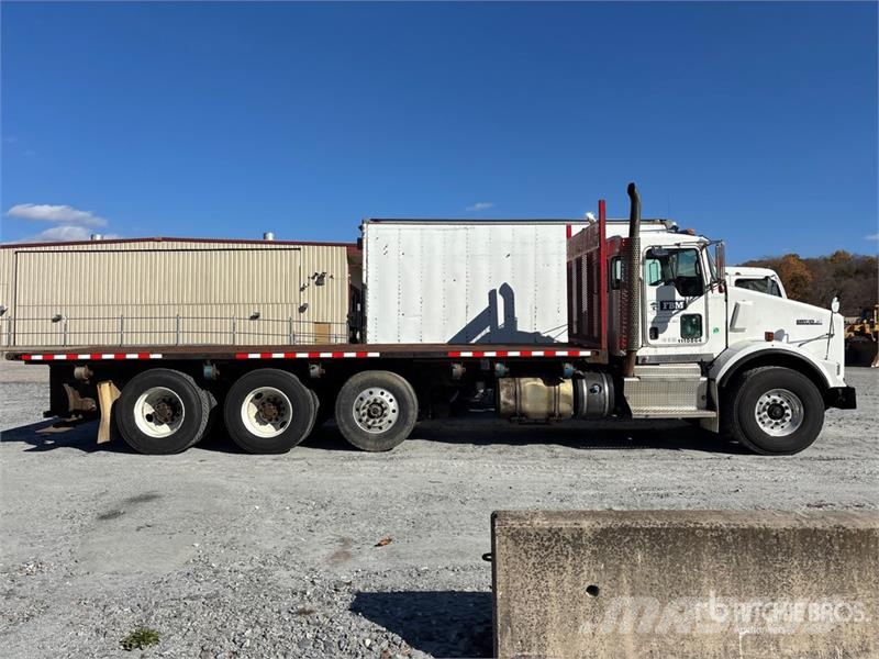 Kenworth T800 8x4 Flatbed Truck Platformas/izkraušana no sāniem