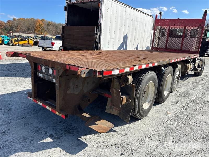 Kenworth T800 8x4 Flatbed Truck Platformas/izkraušana no sāniem