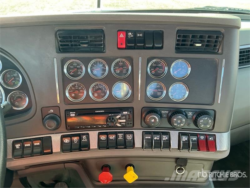 Kenworth T880 Trekkers