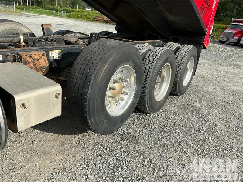 Kenworth T880 شاحنات قلابة
