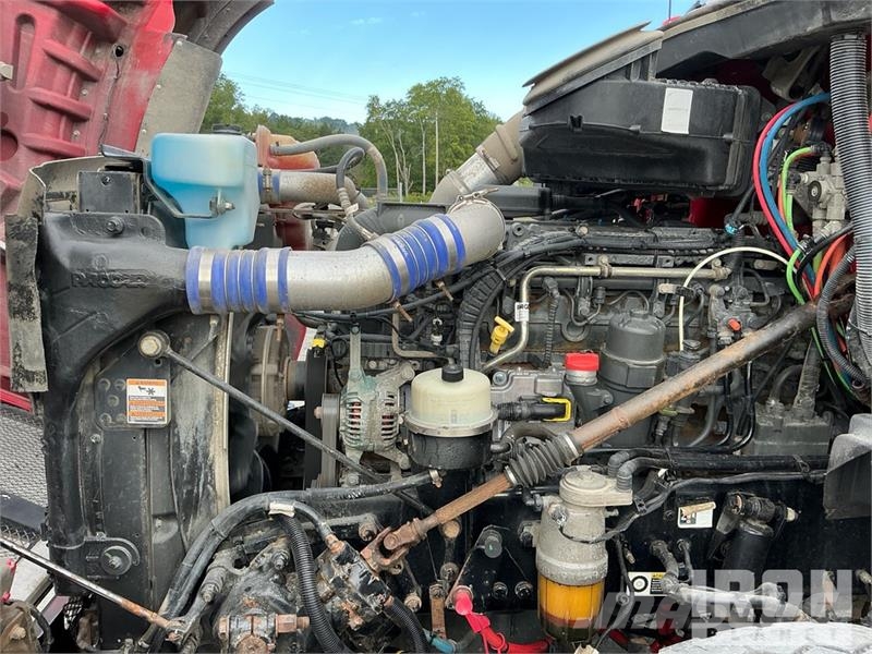Kenworth T880 شاحنات قلابة