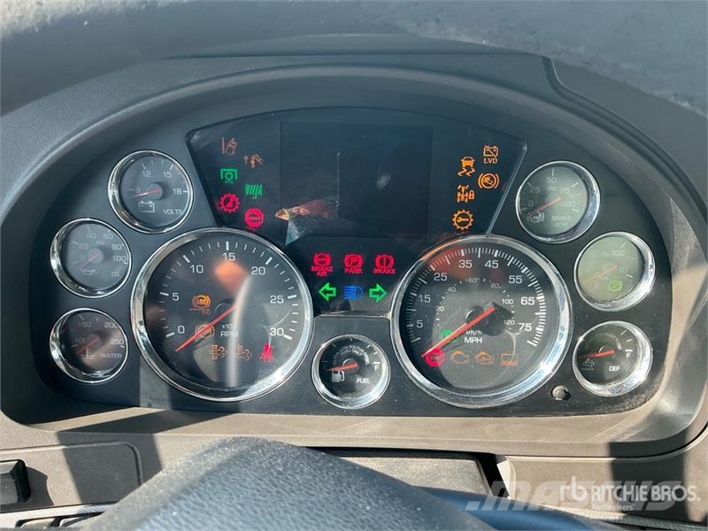 Kenworth T880 Vlačilci
