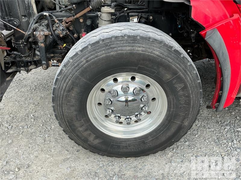 Kenworth T880 شاحنات قلابة