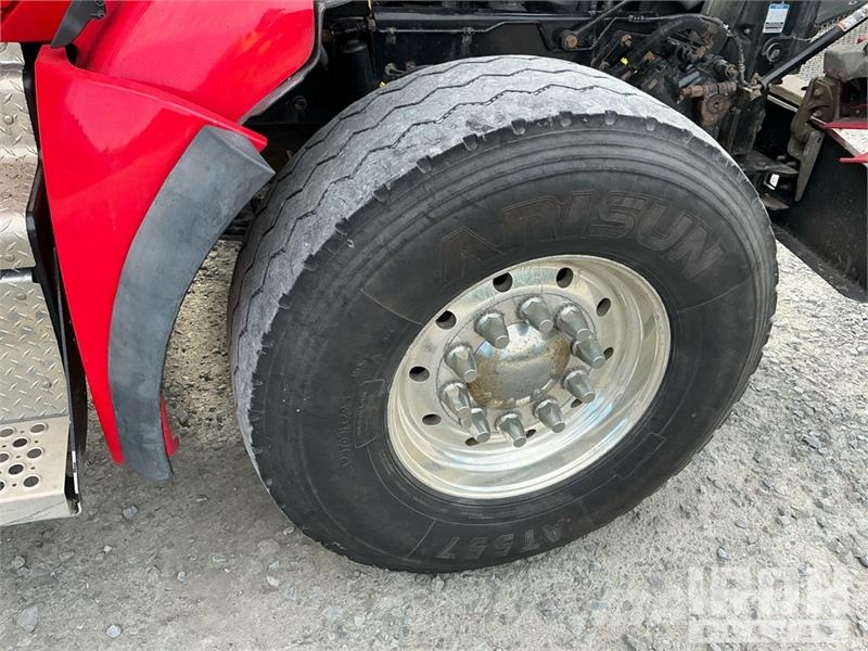 Kenworth T880 شاحنات قلابة