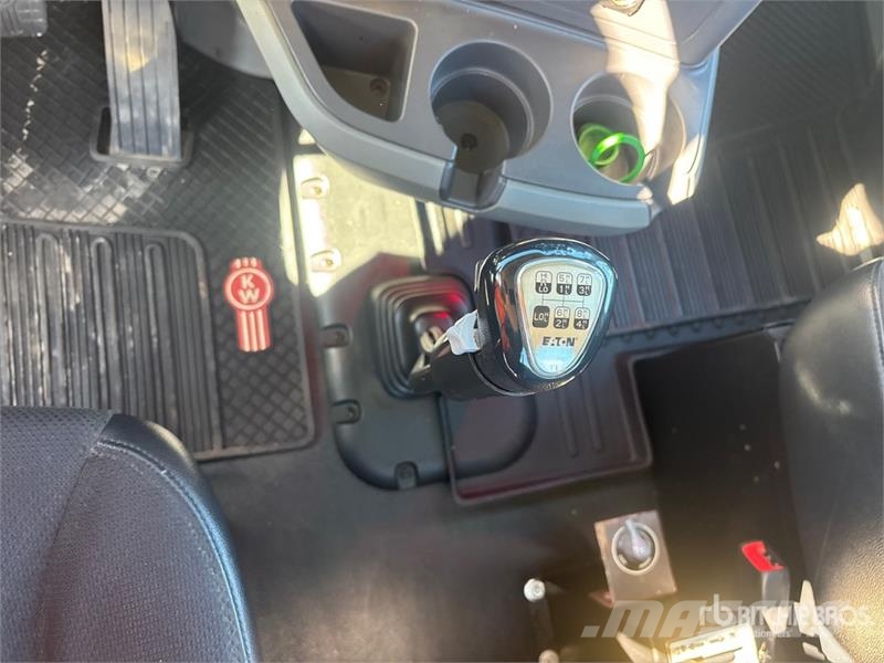 Kenworth T880 Trekkers