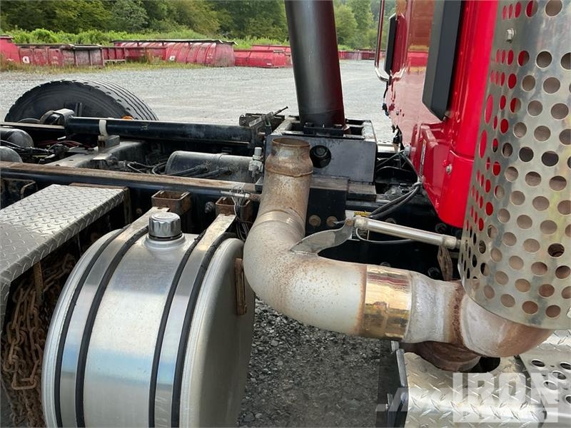 Kenworth T880 شاحنات قلابة