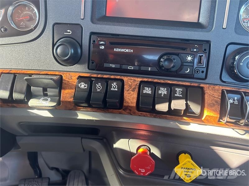 Kenworth T880 Trekkers