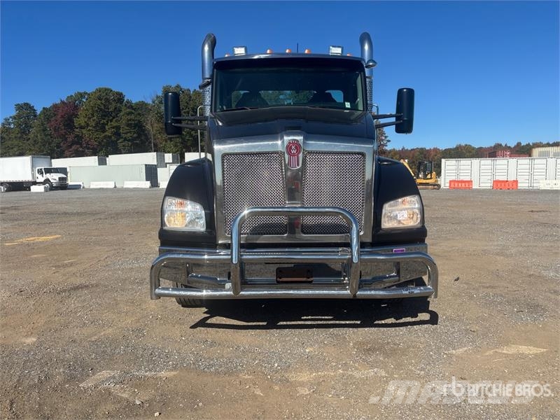 Kenworth T880 Trekkers