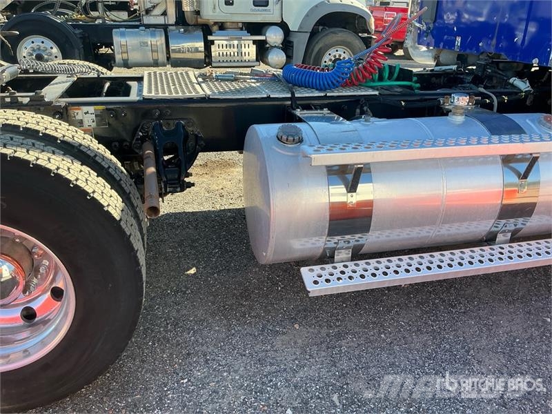 Kenworth T880 Trekkers