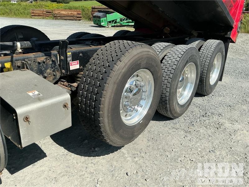 Kenworth T880 شاحنات قلابة