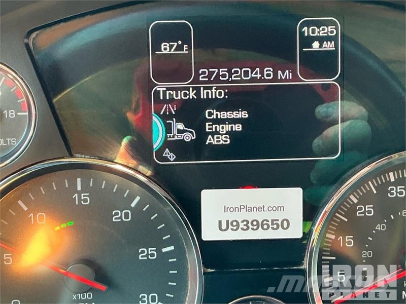 Kenworth T880 شاحنات قلابة