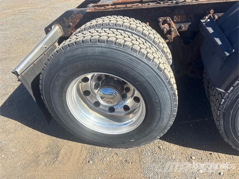 Kenworth T880 Trekkers