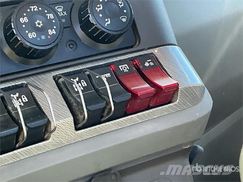 Kenworth T880 Motrici e Trattori Stradali