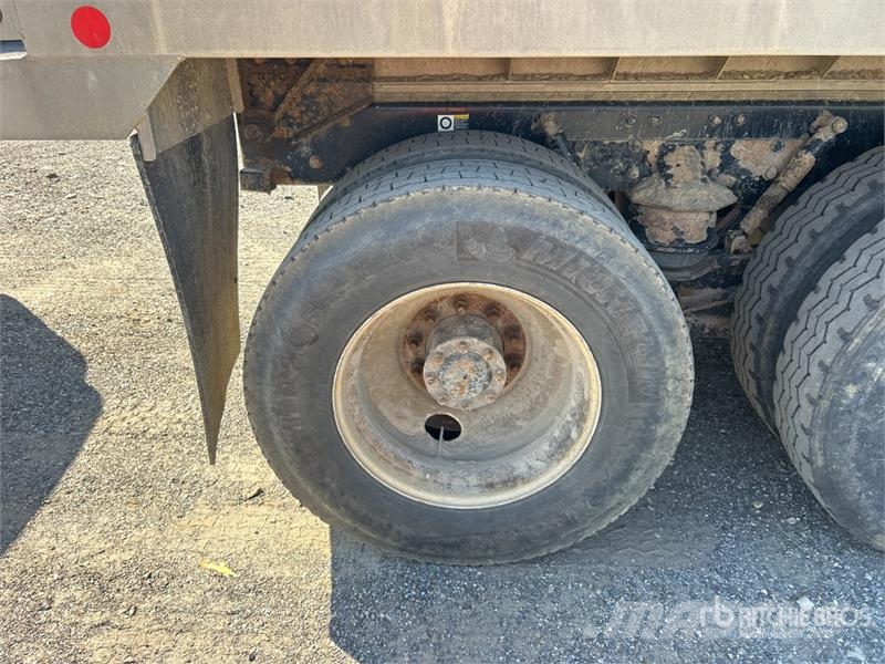 Kenworth T880 ダンプ