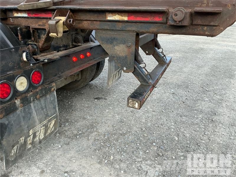 Kenworth T880 شاحنات لوادر