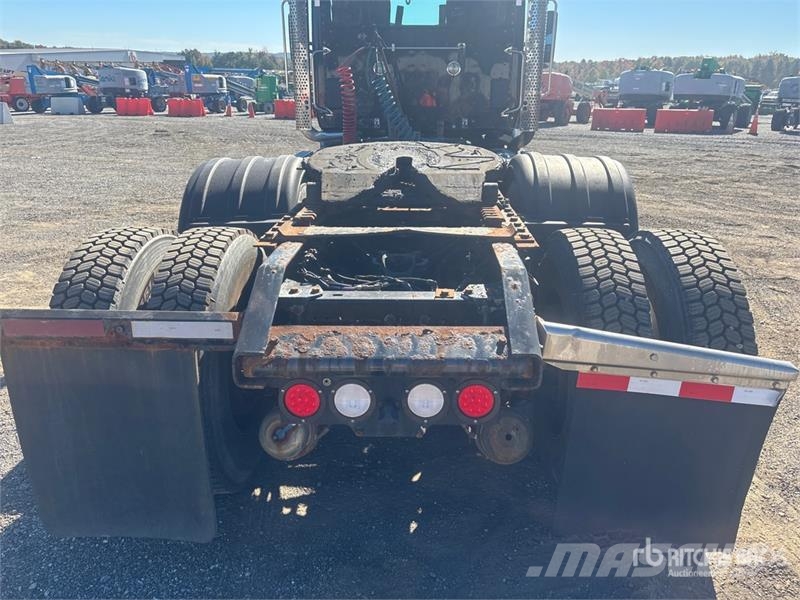 Kenworth T880 Trekkers