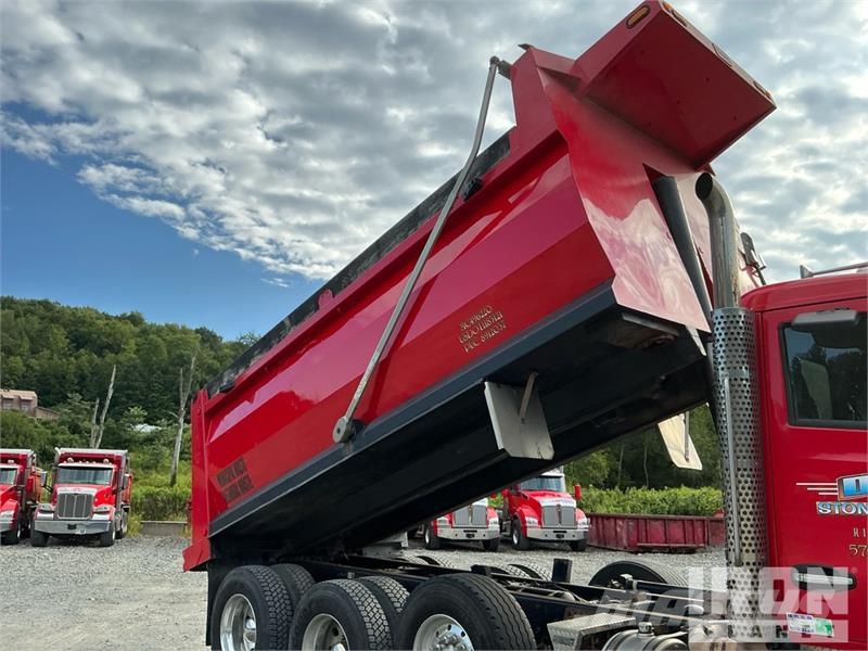 Kenworth T880 شاحنات قلابة