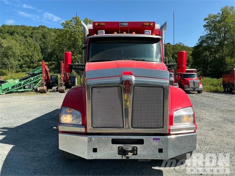 Kenworth T880 شاحنات قلابة