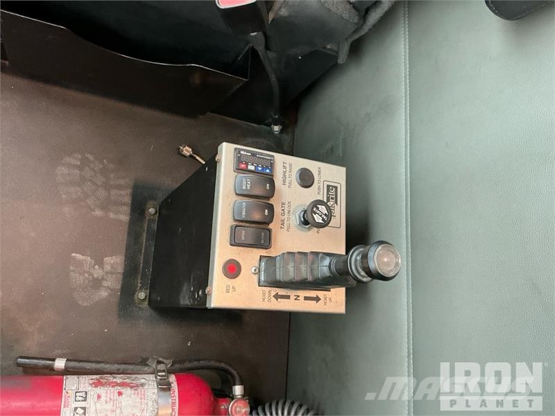 Kenworth T880 شاحنات قلابة