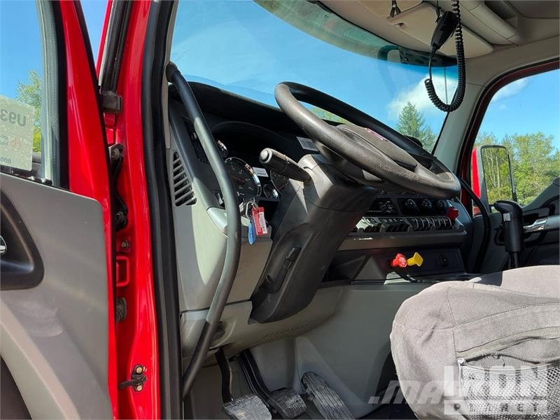 Kenworth T880 شاحنات قلابة